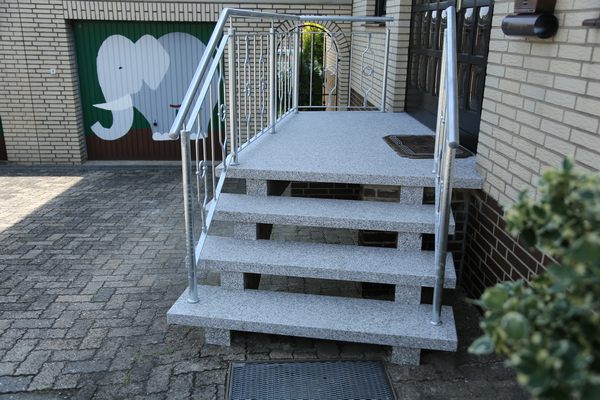 Treppengeländer und Podestgeländer