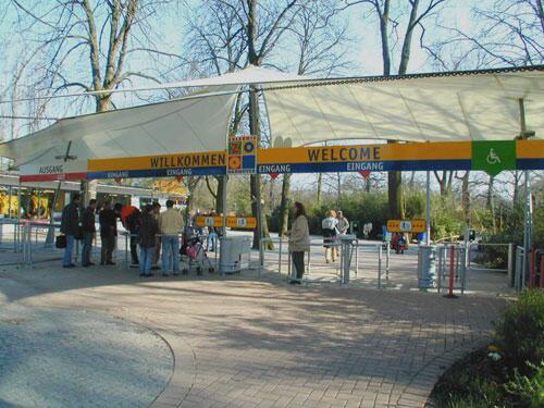 Eingangsanlage mit Überdachung Zoo Hannover
