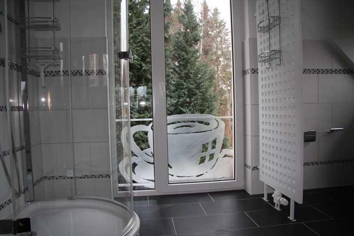 Lust auf Caffee? franz. Balkon mit plasmagetrennten Tassen für die 