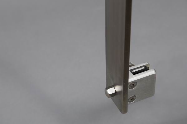 Französischer Balkon aus Edelstahl und Sicherheitsglas