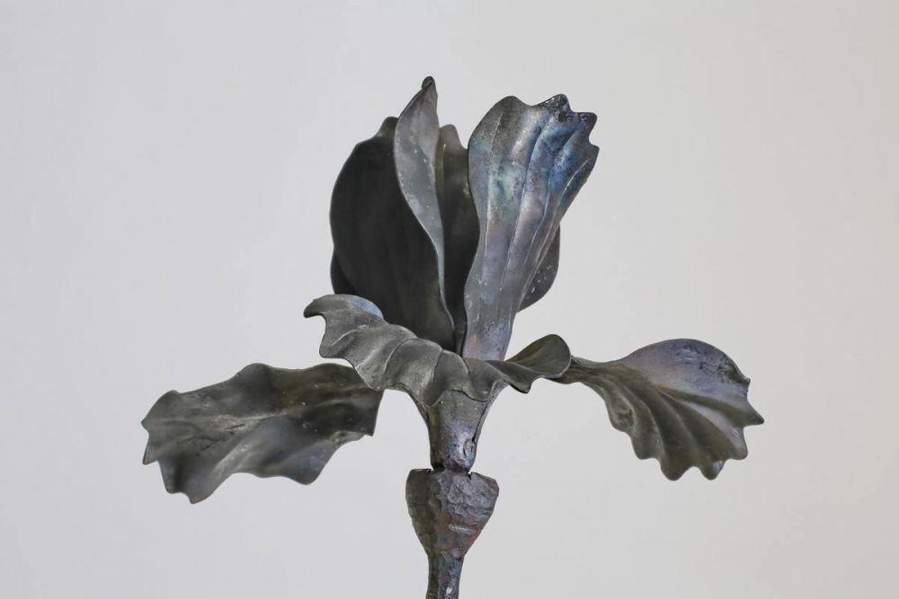 handgeschmiedete Schwertlilie aus Stahl