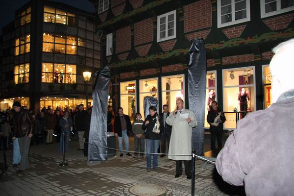 Sensationell !!! Eröffnung !!! sprechende Laternen in Celle