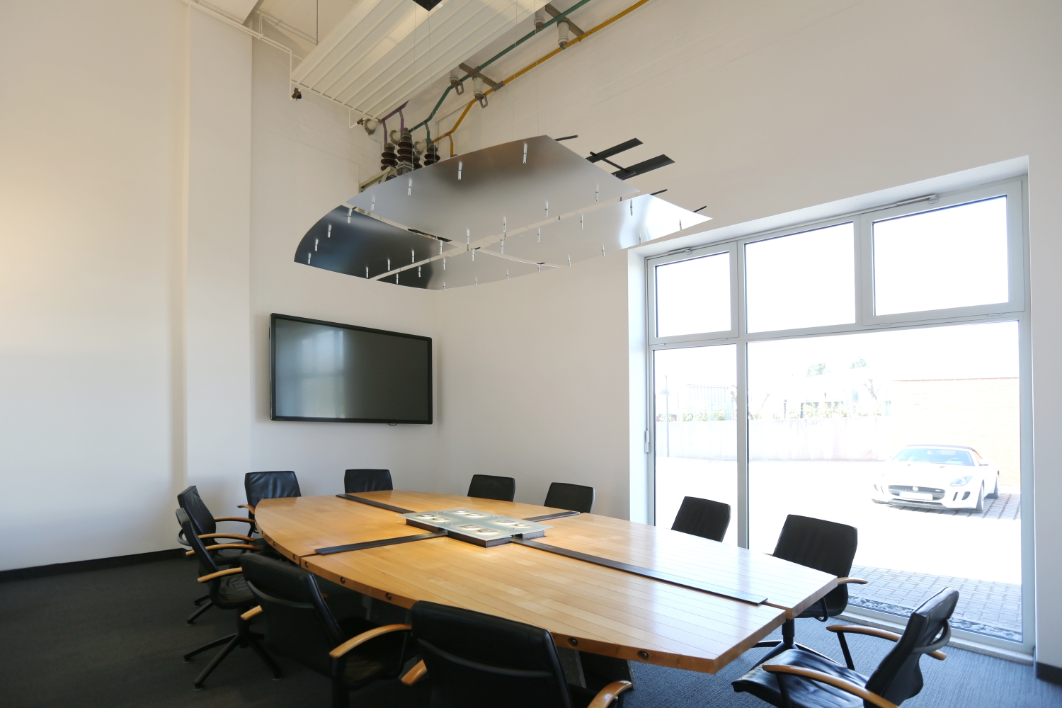 Besprechungs-Tisch mit integrierter Beleuchtung