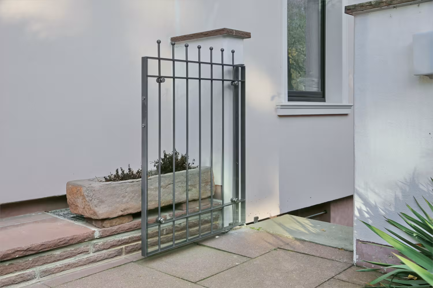 Gartenpforte mit Glas