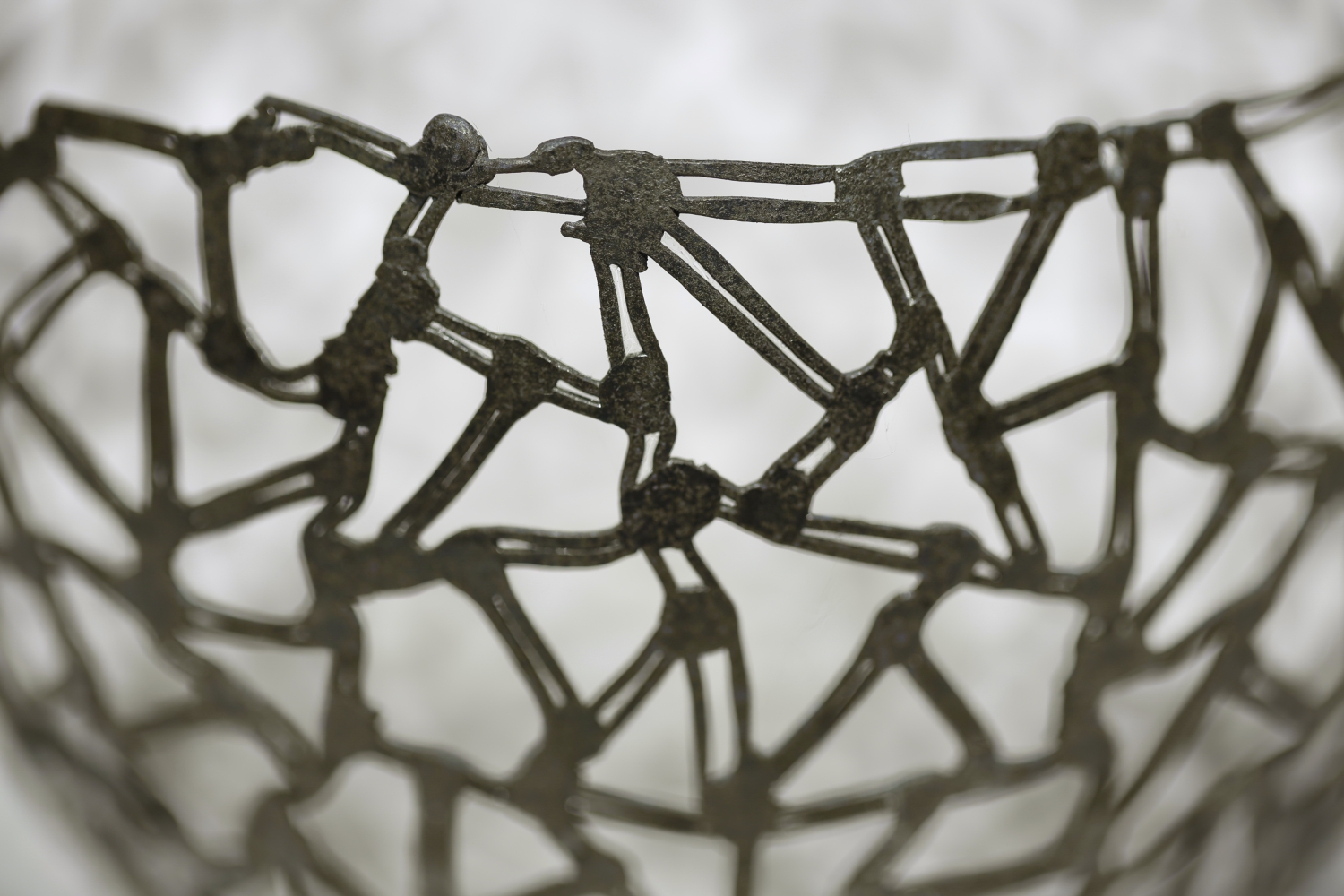 Schalenobjekt aus Eisen