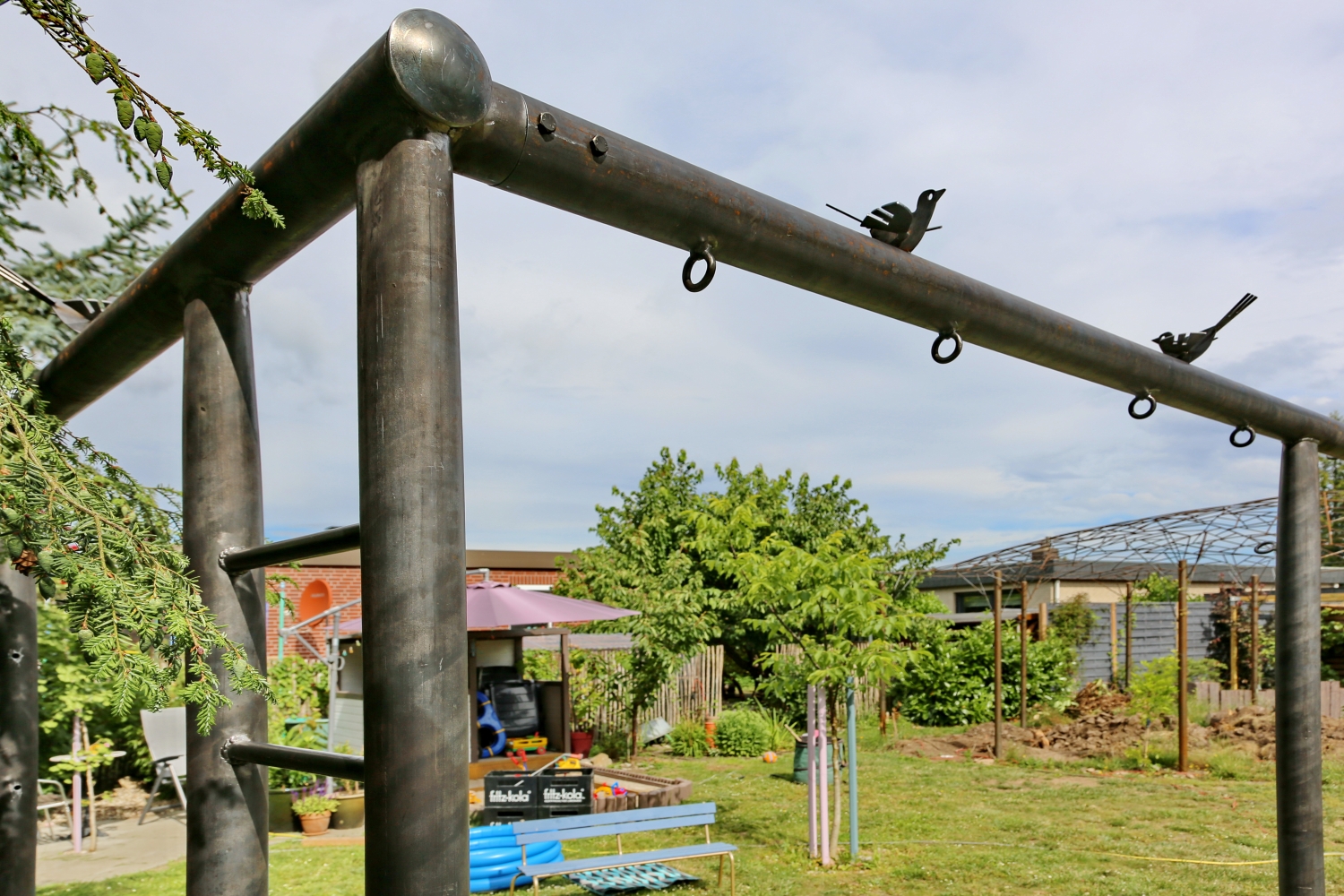Schaukel aus Stahlrohr