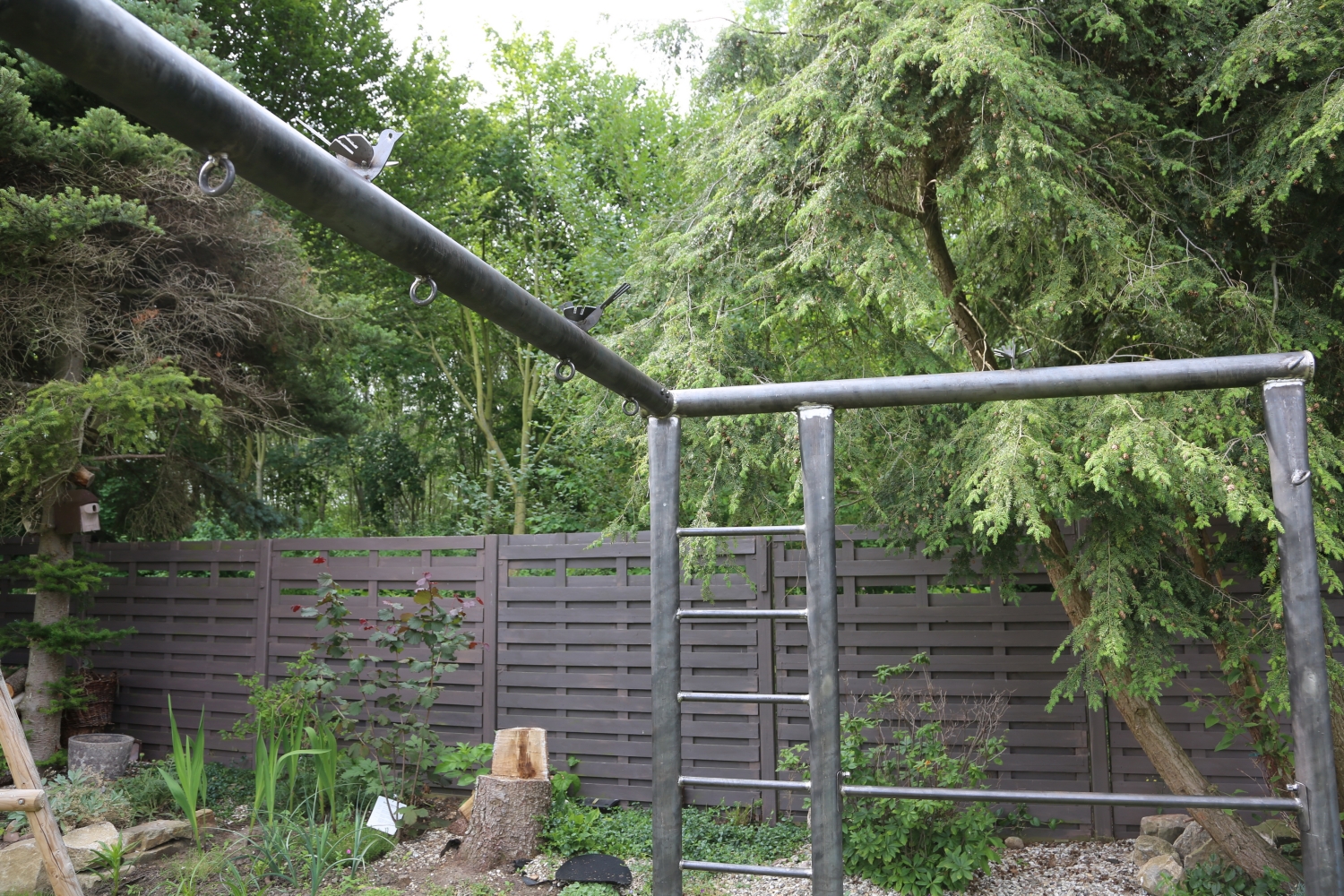 Schaukel aus Stahlrohr