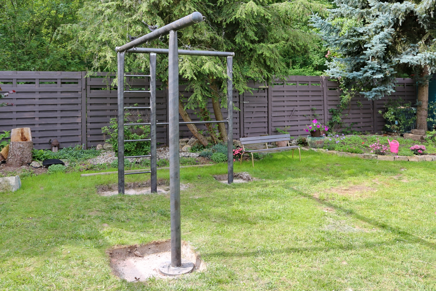 Schaukel aus Stahlrohr