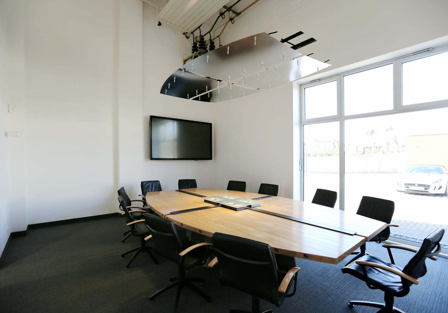 Besprechungs-Tisch mit integrierter Beleuchtung