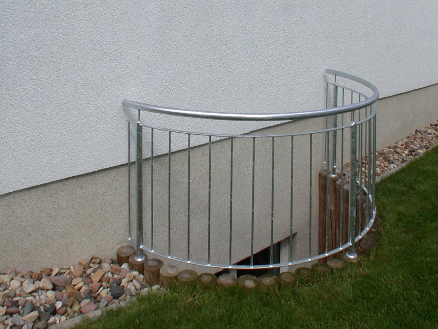 Geländer für einen Kellerschacht