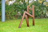 Living Chair, 2 Meter hohe Skulptur im Rasselmania in Hildesheim