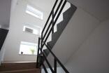 Treppengeländer aus klar lackiertem Flachstahl 60 x 12 mm