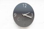 Uhr für die Socon GmbH mit Kavernenzeigern vom Standort Conroe