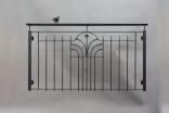 franz. Balkon aus Stahl feuerverzinkt, lackiert mit einem Vogel
