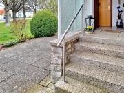 Edelstahl Handlauf für eine Eingangs Treppe