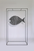 Fisch aus 2 mm Stahl Draht im Aquarium aus Vierkantstahl