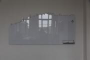 Magnetpinnwand mit einer Whiteboard Folie beklebt