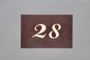 28 hinterleuchtete Hausnummer aus Tombak