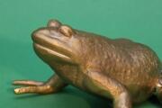 Frosch, massiv aus Bronze gegossen