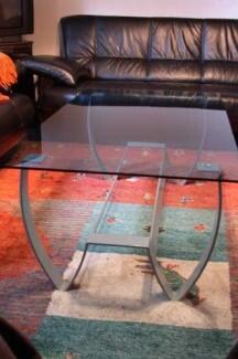 Couchtisch - Stahl, Glas