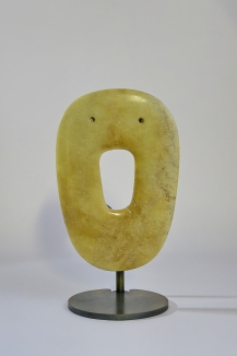 geschmiedete Gabelhalterung für eine große chinesische Jade Scheibe