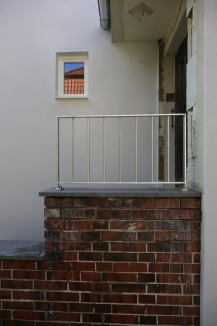 Stahl Geländer mit senkrechten Streben aus Rundstahl