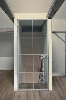 Wohnungseingangtür im Loft Stil