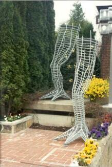 Tierbeine aus Stahl geschweißt