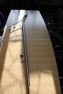 gebogener Edelstahlhandlauf - Handlauf aus geschliffenem Edelstahl D 42 mm