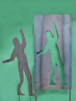 Gartenskulpturen mit Schattenblech