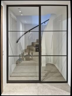 Loft Tür mit Schall Ex