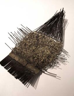 Flache Schalenskulptur