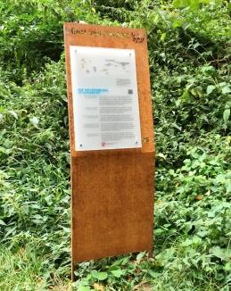 Beschilderung aus Stahl für die Heldenburg