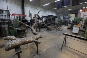 Bronzebaum im Atelier