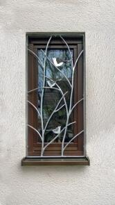 Fenstergitter aus feuerverzinktem Stahl mit Vogel Dekorationen