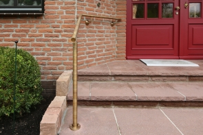 Handlauf aus dickwandigem Bronze Rohr