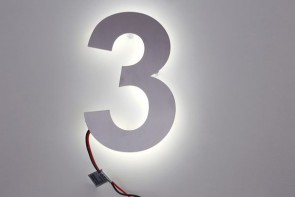 LED Hausnummer 3 aus Edelstahl