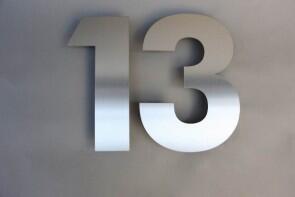"13" Zweistellige Hausnummer in 30 cm