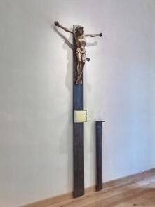 Kreuz mit Tabernakel für die Kapelle im Generalvikariat in Hildesheim