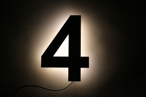 LED Edelstahl Hausnummer "4"