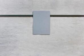 Magnetpinnwand aus Eisen mit einer Whiteboard Tafel