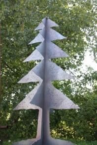 plasmageschnittener Tannenbaum aus 3 mm Stahlblech, Höhe 2 Meter