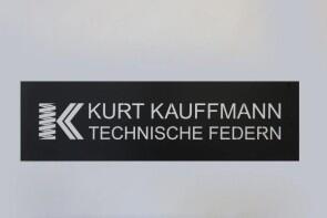 Schild aus lackiertem Edelstahl für Fa. Kurt Kauffmann
