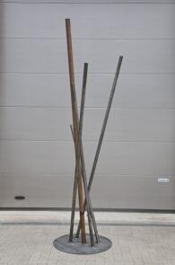 5 teilige Rohr Skulptur für den Garten aus rostigen Stahlrohren