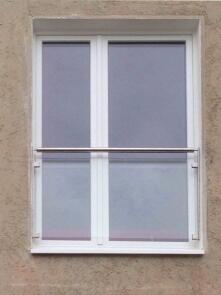 französischer Balkon aus Glas und Edelstahl