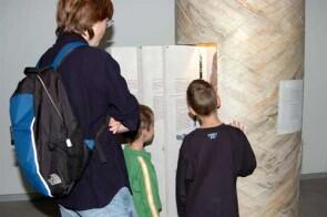 Kid´s Point - interaktive Informationsstele im Roemer- und Pelizaeus Museum/Hildesheim