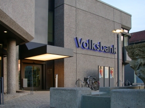 Lichtdecke Eingang Volksbank