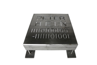 Grabmal aus 8 mm Stahl im Edelrost