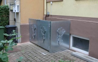 Mülltonnenverkleidung aus feuerverzinktem Stahl