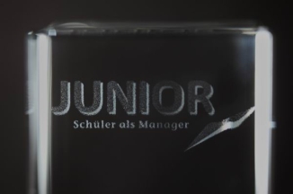 Junior Award aus gelasertem Glas - Schüler als Manager